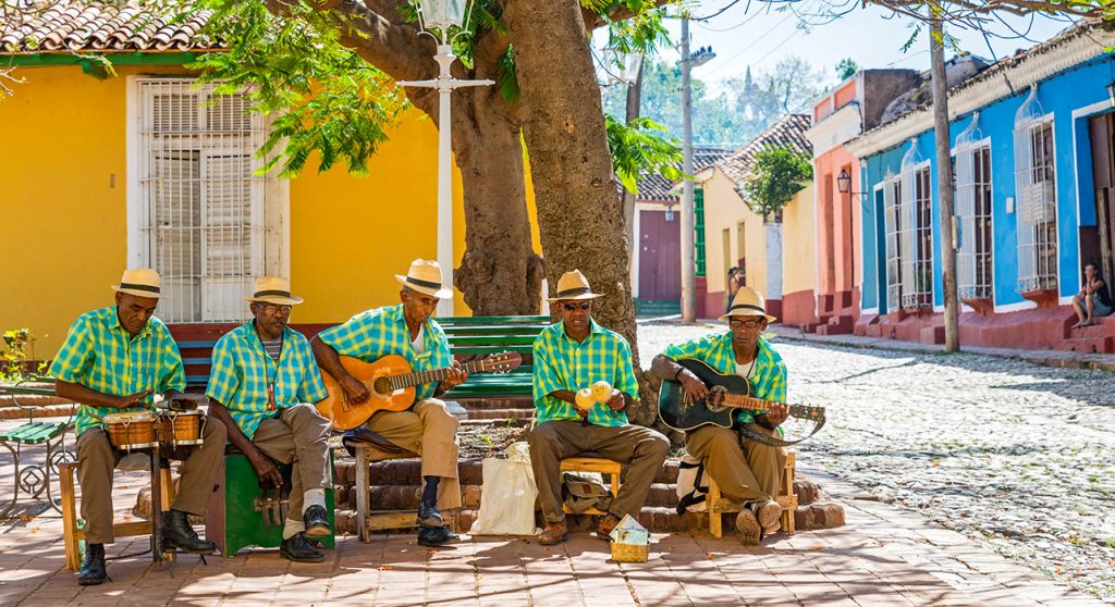 Tour Cuba – Nắng rực trời tơ và biển ngọc
