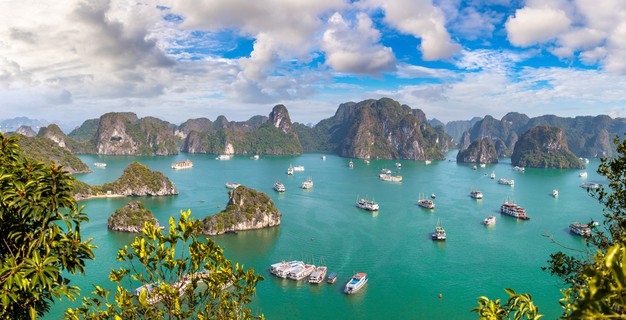 Từ ngày 1/10, những địa điểm du lịch nổi tiếng nào ở Việt Nam sẽ mở cửa đón khách trở lại?