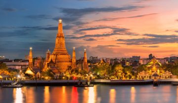 Thái Lan mở cửa cho du khách thêm 5 khu vực vào tháng 11