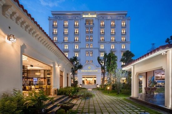 Dịch vụ tổ chức sự kiện Ninh Binh Hidden Charm Hotel & Resort- họp hội nghị, hội thảo, gala, mice, team building
